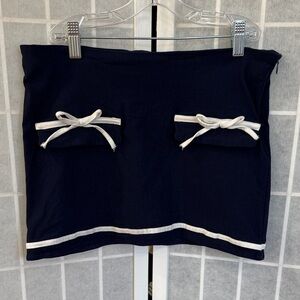 Aritzia MOTEL Navy Bow Mini Skirt Size Medium